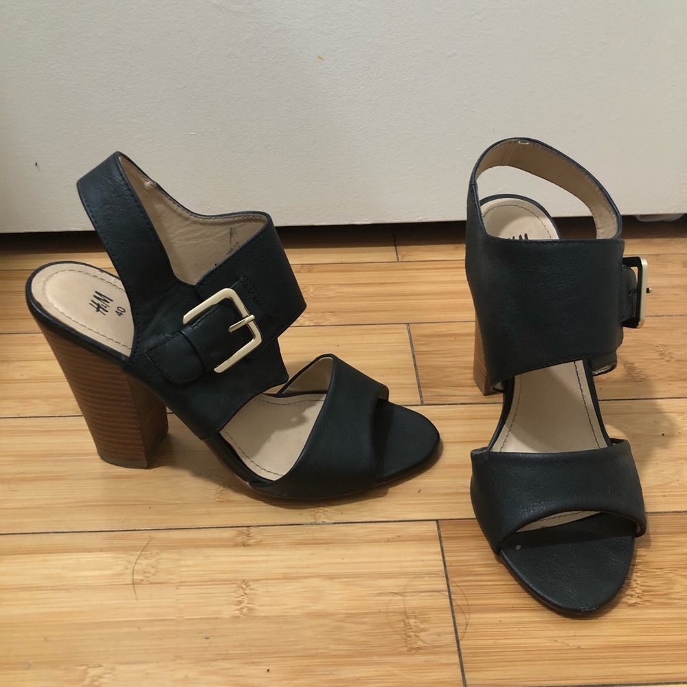 Black and Tan Chunky Heel